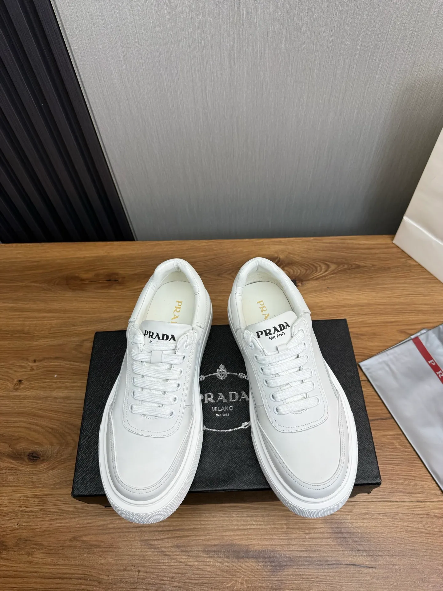 Men's shoes 💰440💰 PRADA【Prada】Men's new casual shoes ⬆️Imported cowhide + genuine leather lining. Anti-slip outsole, 38-44 (customized at 45)